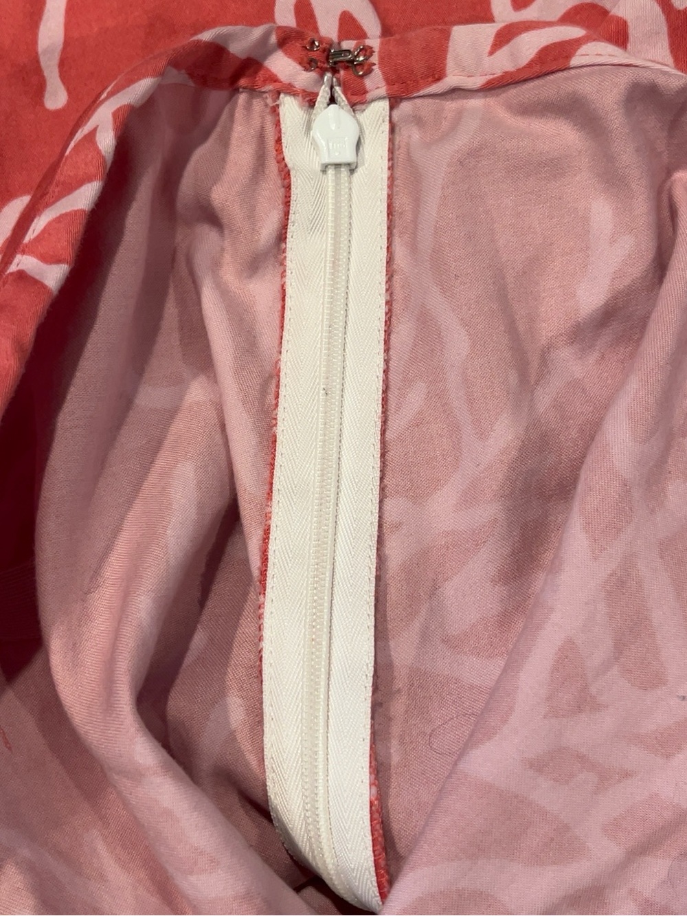 Brooks Brothers Coral and White Coral-Print Pencil Skirt - Picture 3 of 3